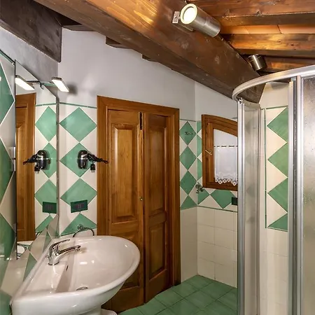 Martina Classic & Luxury Bed & Breakfast 4*